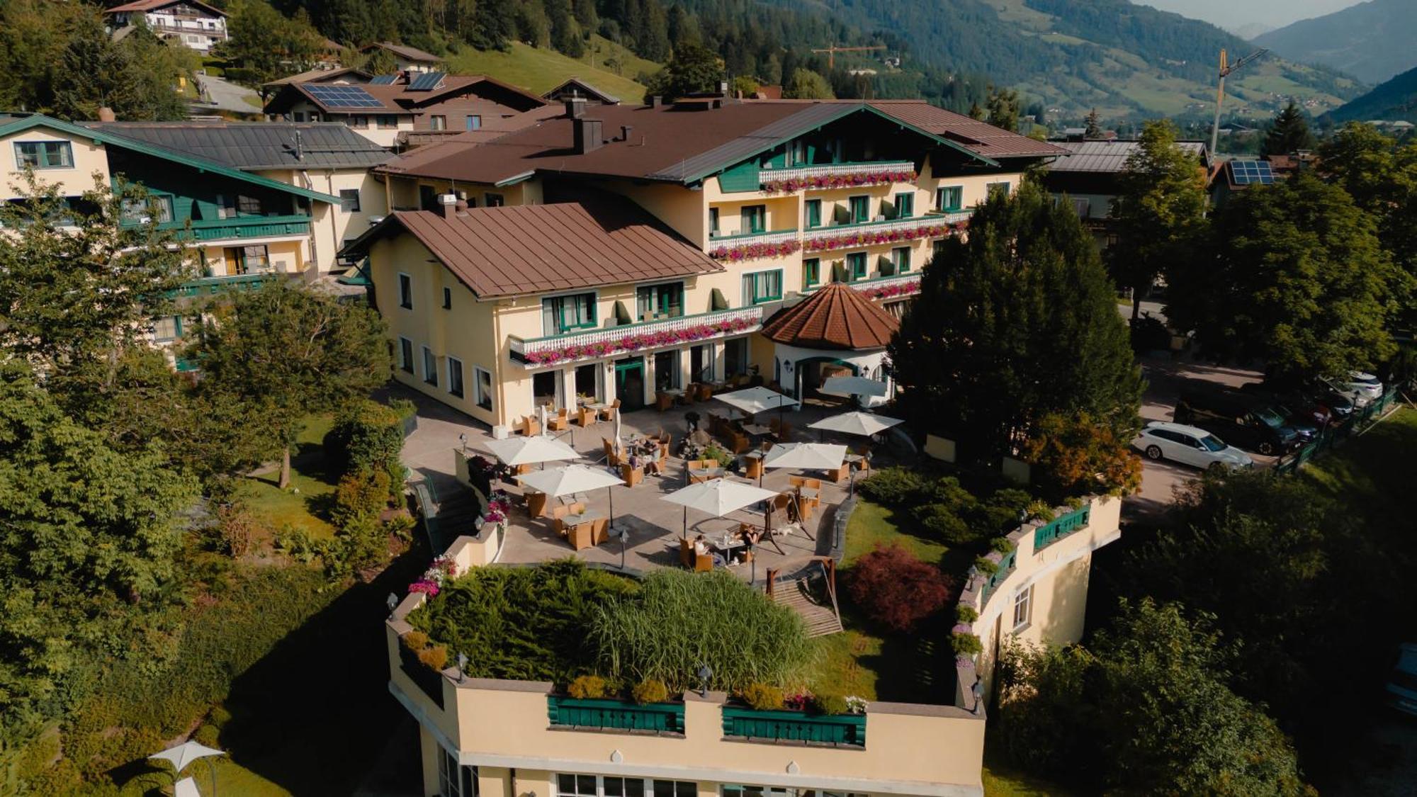 Hotel Zum Stern - Bergbahnen Inklusive Im Sommer 2025 Bad Hofgastein Exteriör bild